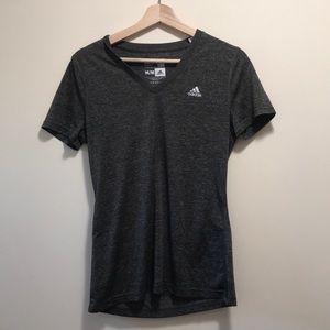 ⚡️Adidas v-neck t-shirt women’s M heather grey⚡️